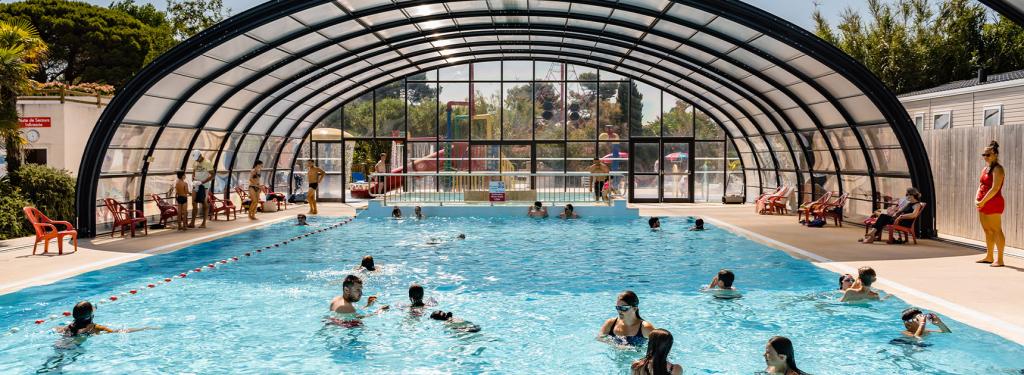 Piscine couverte du camping Mer et Soleil d'Oléron